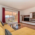 Comfortable Near The Sea