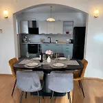 Apartamento Comfortable Near The Sea Trogir