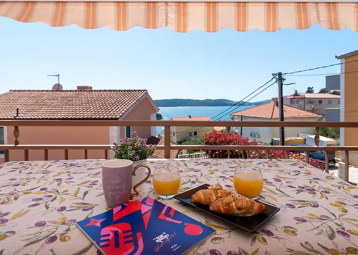 Comfortable Near The Sea Διαμέρισμα Τρογκίρ