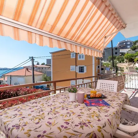 Appartamento Comfortable Near The Sea