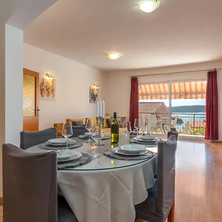 Apartman Comfortable Near The Sea *